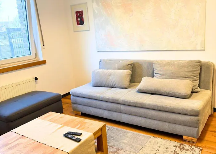 Haus Mit Garten Und Privater Garage Cologne