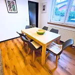 Haus Mit Garten Und Privater Garage Colonia
