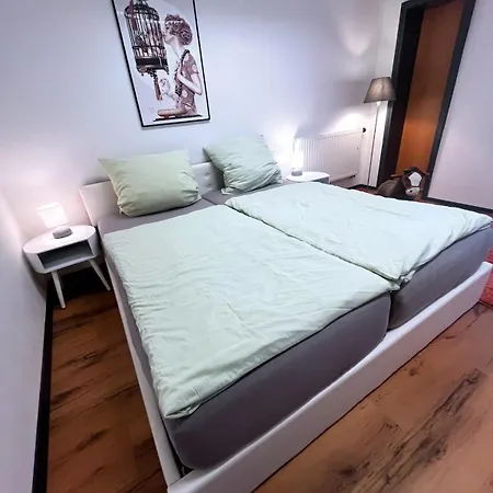 House With Garden, 3 & Private Garage In