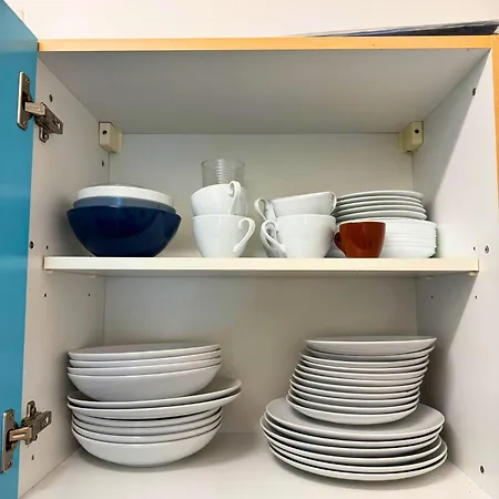 Haus Mit Garten Und Privater Garage كولونيا