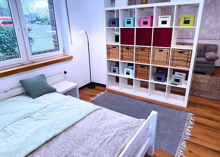 House With Garden, 3 & Private Garage In * Cologne