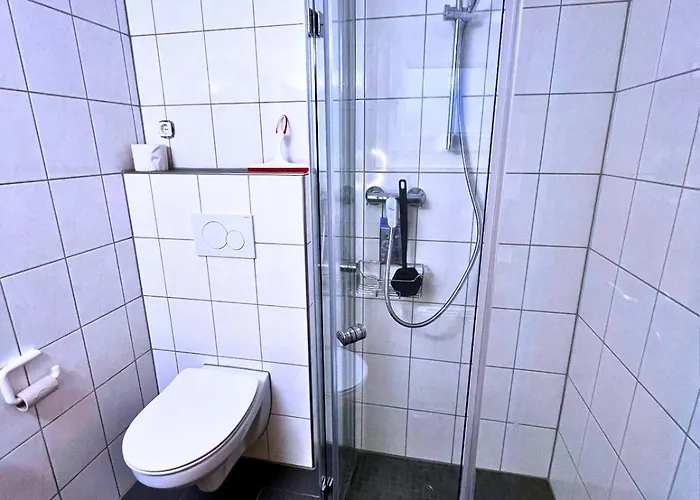Haus Mit Garten Und Privater Garage Feriehus Köln